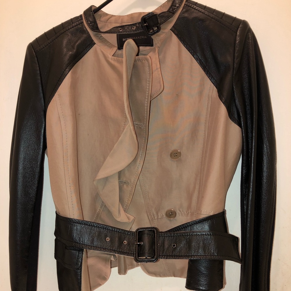 BCBG TAN & BLACK JACKET🍁🖤